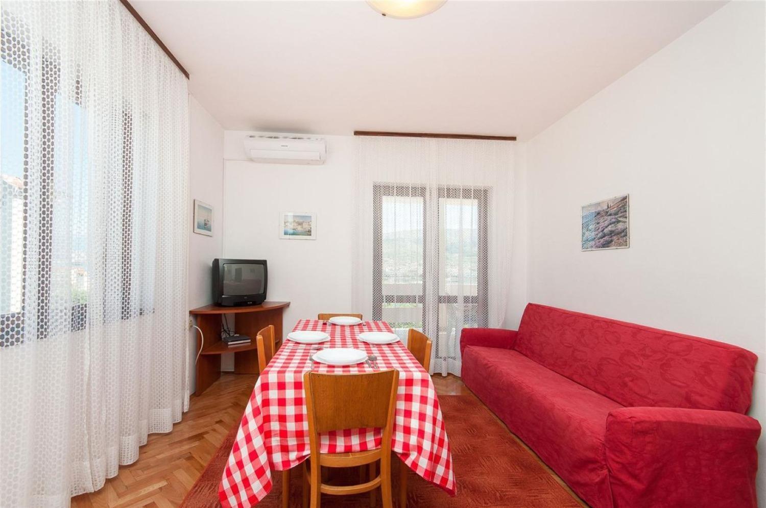 Apartments Mate - Free Parking パグ エクステリア 写真