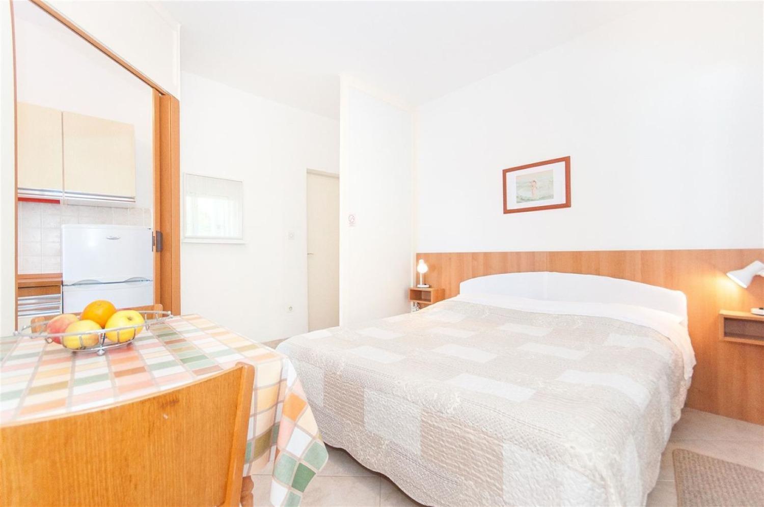 Apartments Mate - Free Parking パグ エクステリア 写真