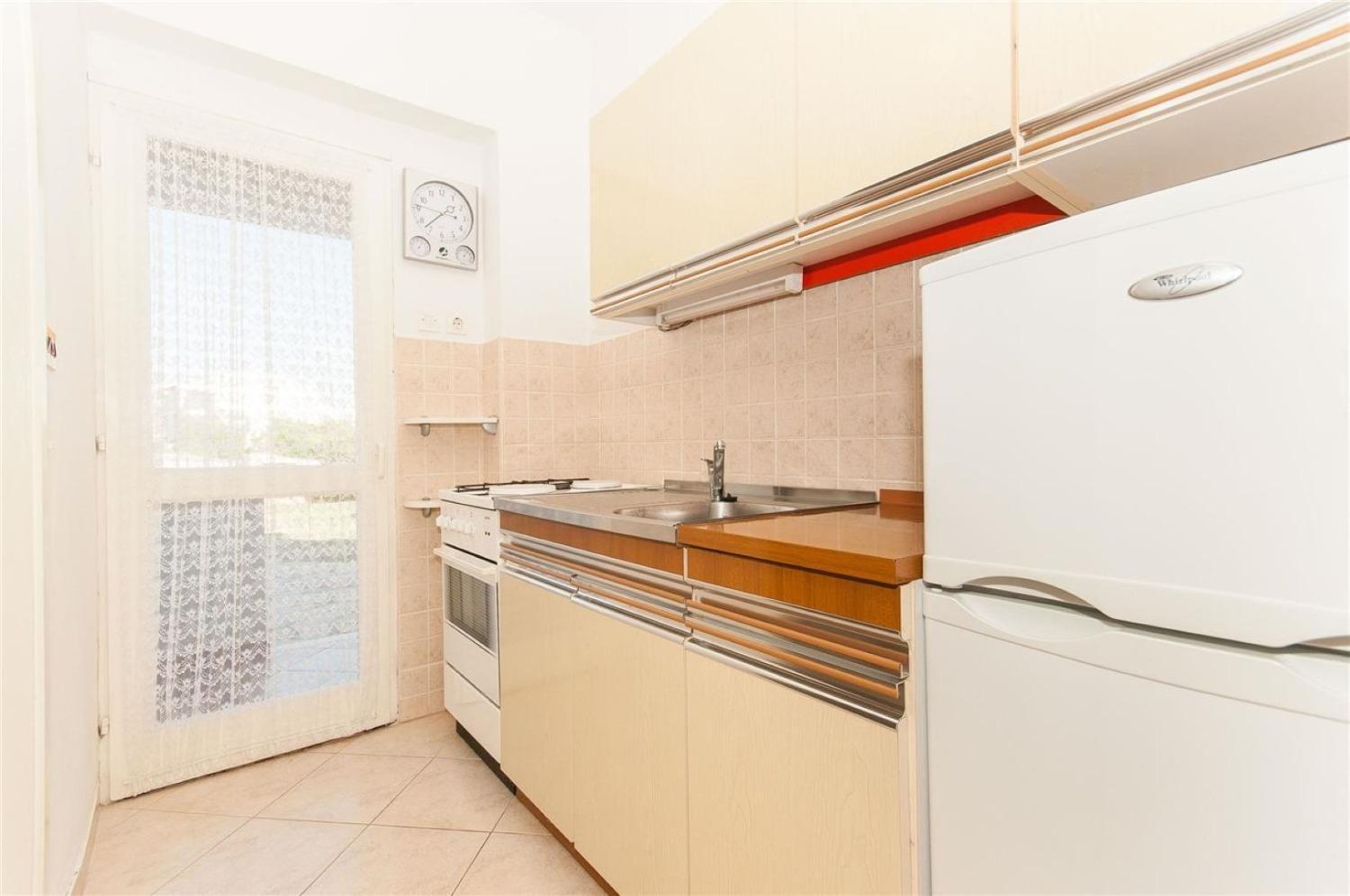 Apartments Mate - Free Parking パグ エクステリア 写真
