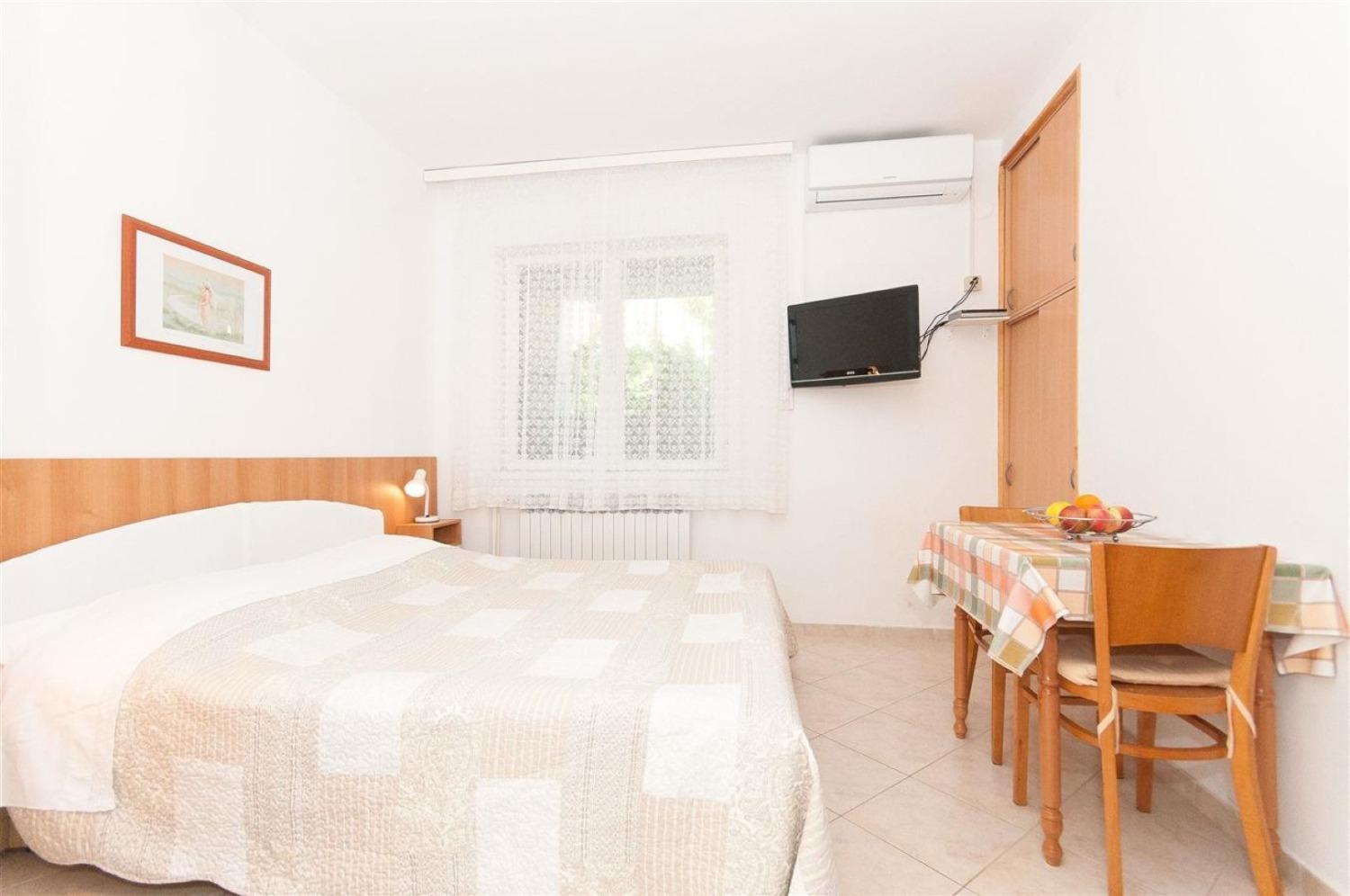 Apartments Mate - Free Parking パグ エクステリア 写真